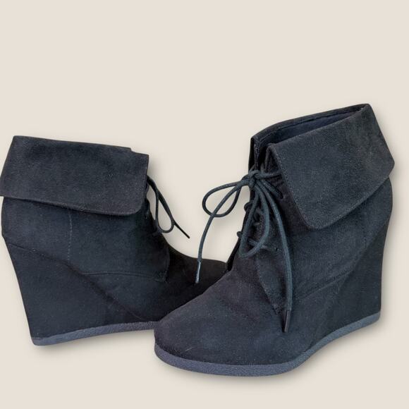 Mossimo Supply Co. Women 8 Black Ankle Bootie Faux Suede Fold Desert High Wedge - Picture 2 of 11